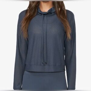 Koral L/S pump pullover size medium